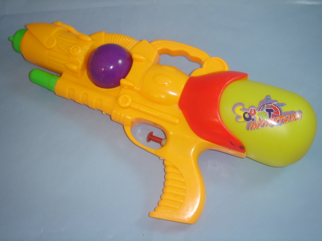 Wasserpistole 3358
